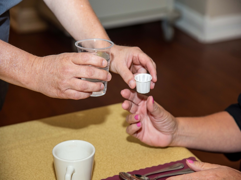 When Should Someone with Alzheimer's Go into a Memory Care Facility Image